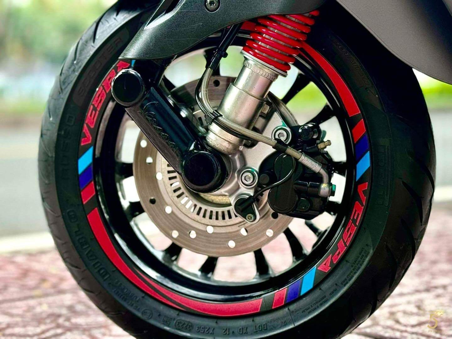 Hệ thống phanh xe Vespa Primavera an toàn