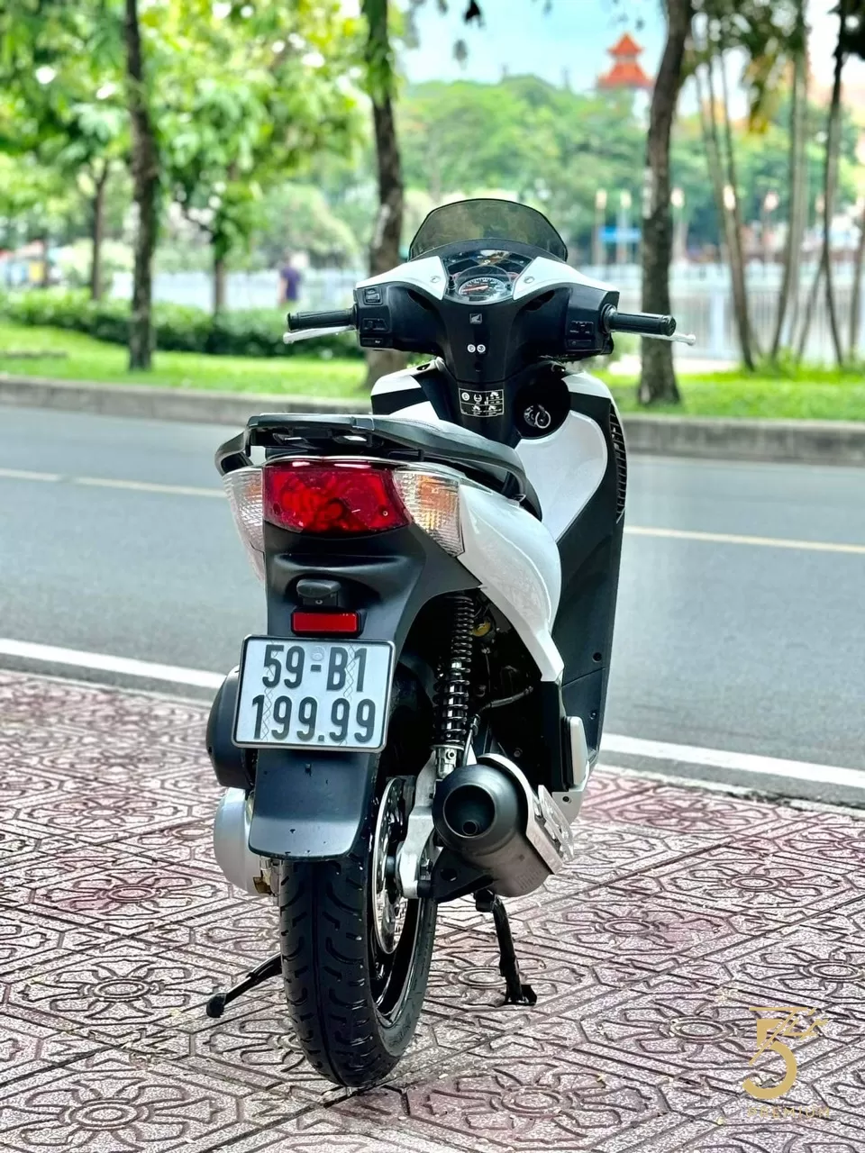SH150i nhập Ý 2011