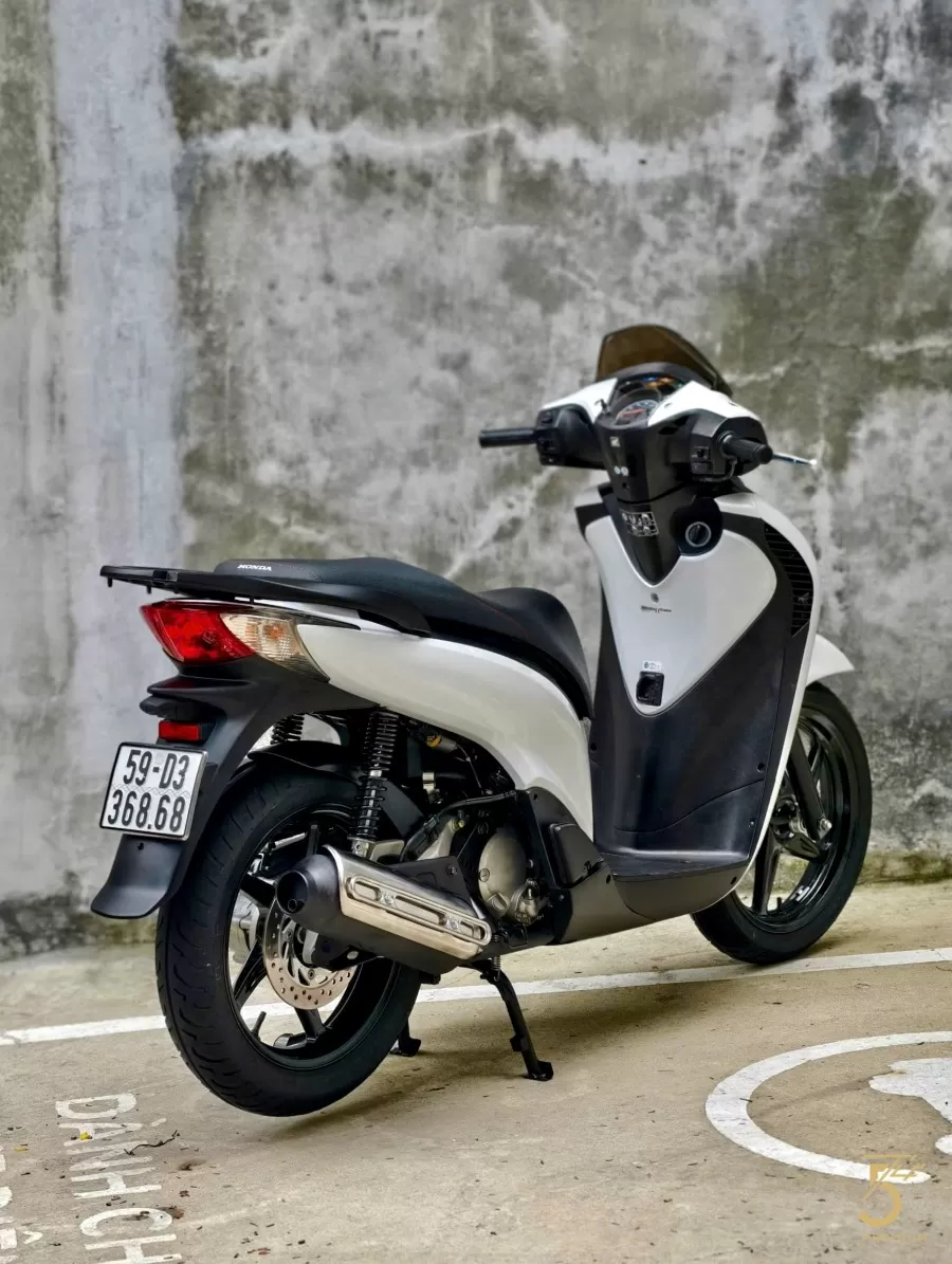 SH150i nhập Ý tháng 12/2011