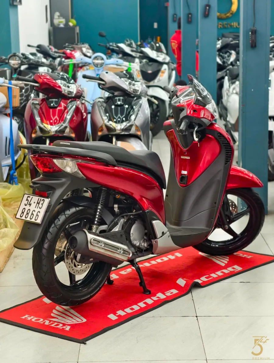 SH150i Ý 2010