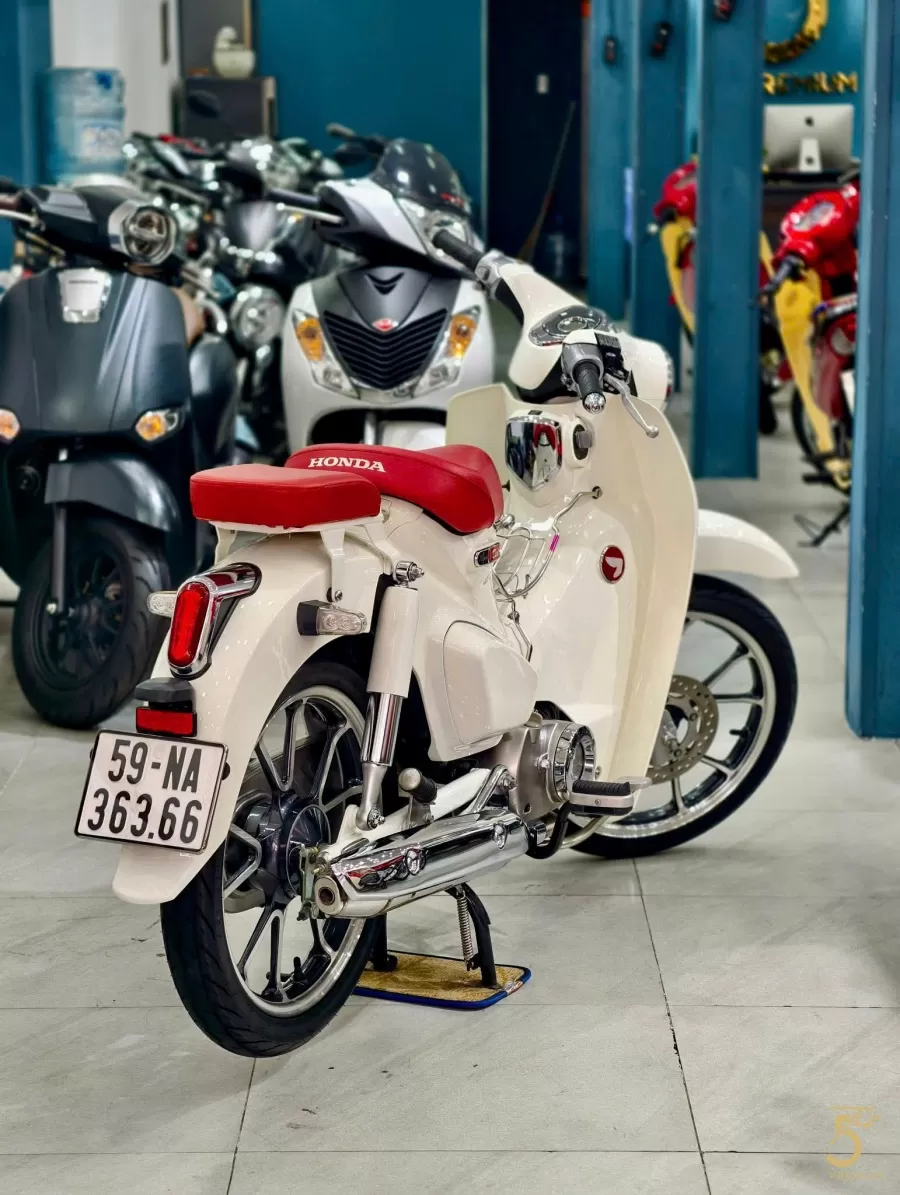 SuperCub125 trắng 2019
