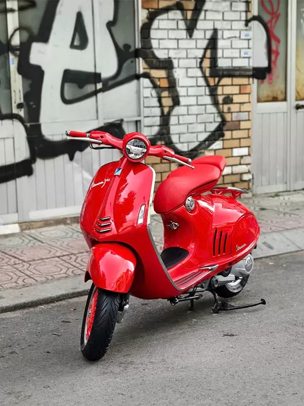 Vespa 946 Red Production