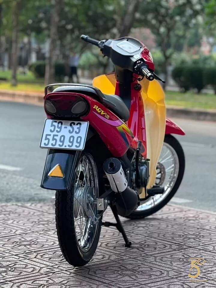 Sport 120 TLHQ 2000 biển số “Cửu Ngũ Chí Tôn"